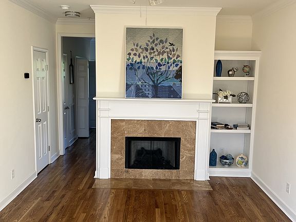 4th image of 1035 McKenna Dr