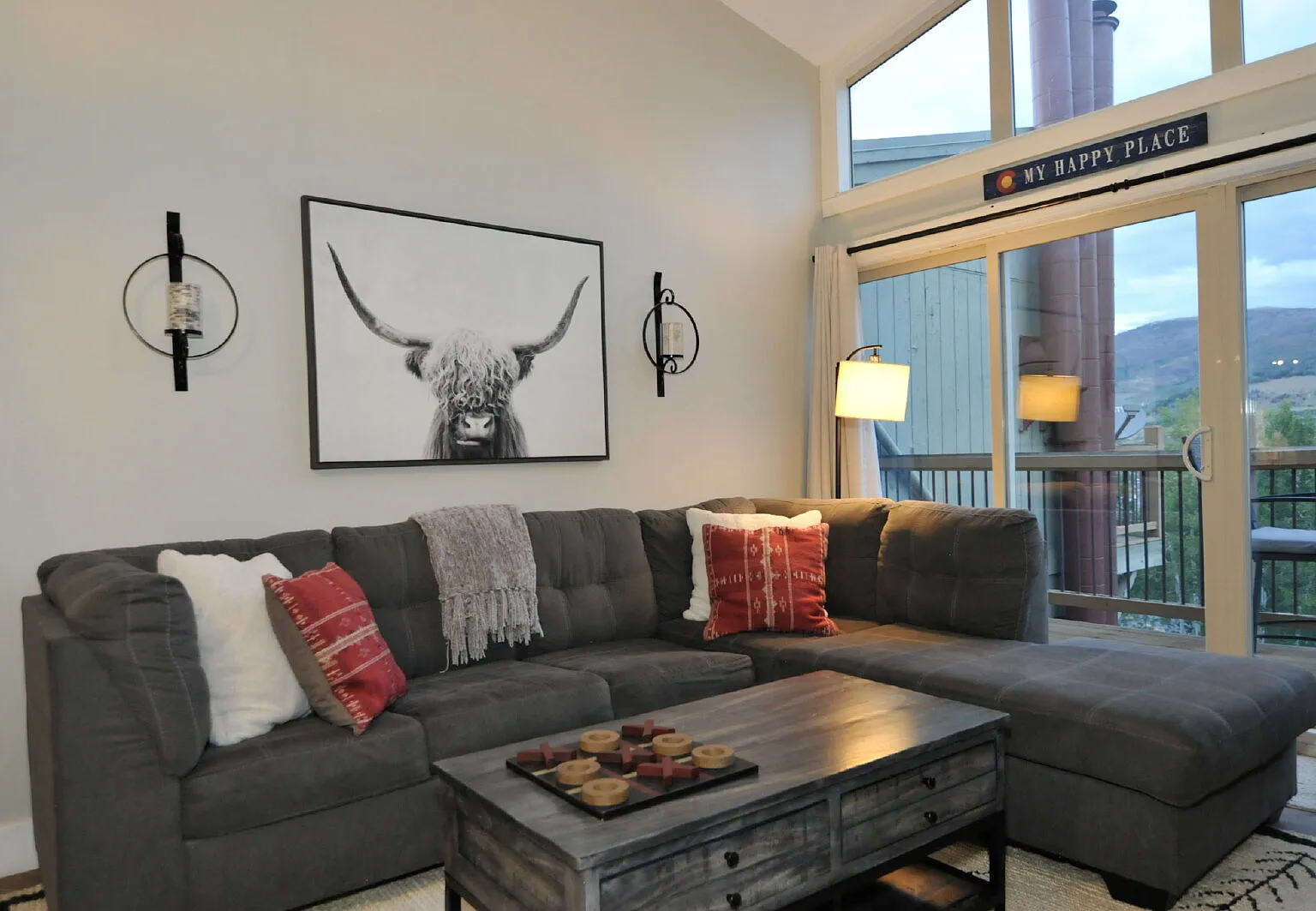 3 bed, 2.0 bath, $3,200 — Photo 1