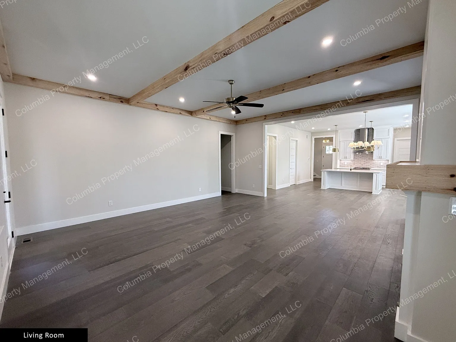 4 bed, 3.5 bath, 2937 sqft, $3,000 — Photo 4