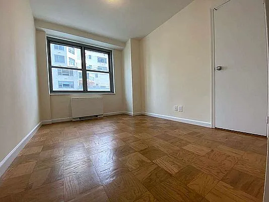 Rented by Bond New York | media 21