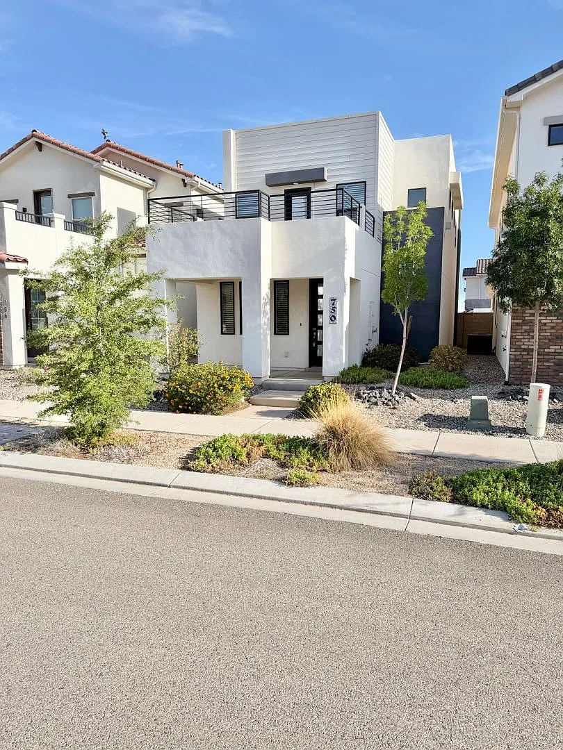 Gorgeous Desert Color Home with Internet Included! — Photo 1