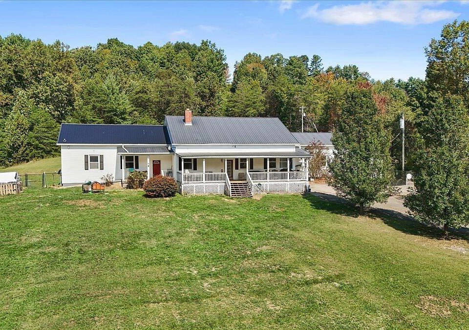 1st image of 2447 Denton Valley Rd