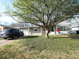 1728 SE 31st St, Topeka, KS 66605