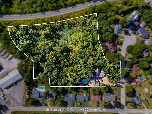4th image of 20 Stubbs Ct