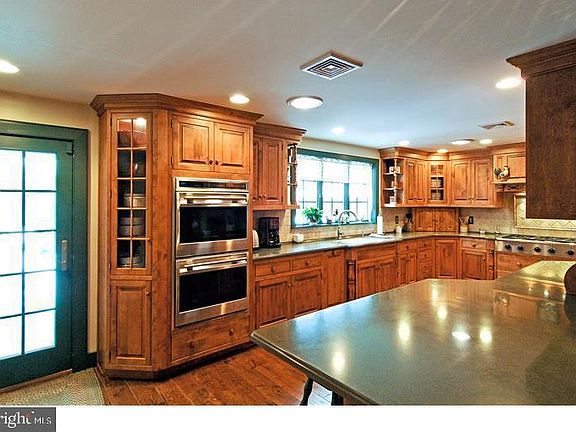 4th image of 750 Little Washington Rd