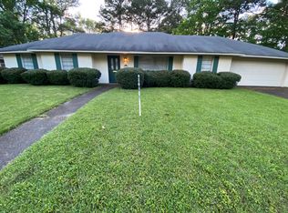 5075 Riverwood Cir, Jackson, MS