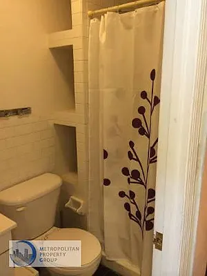 Rented by Metropolitan Property Group | media 19