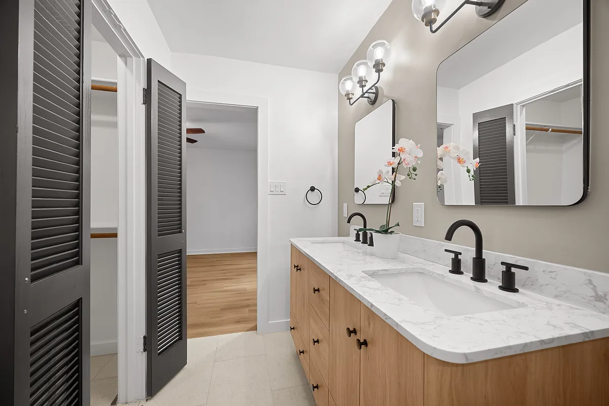 Building Photo - 1603 Cinnamon Path #B