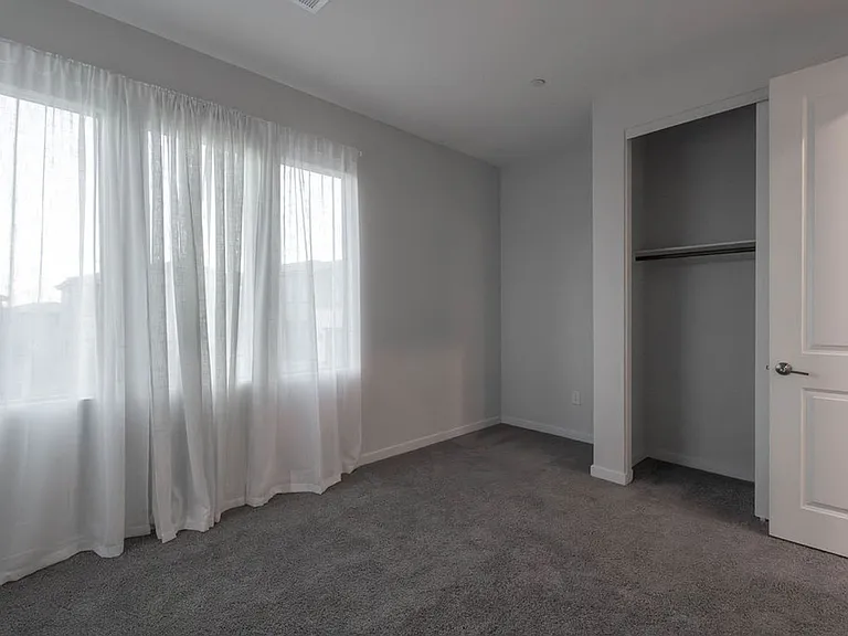 11620 Desert Hollow Ave — Photo 26