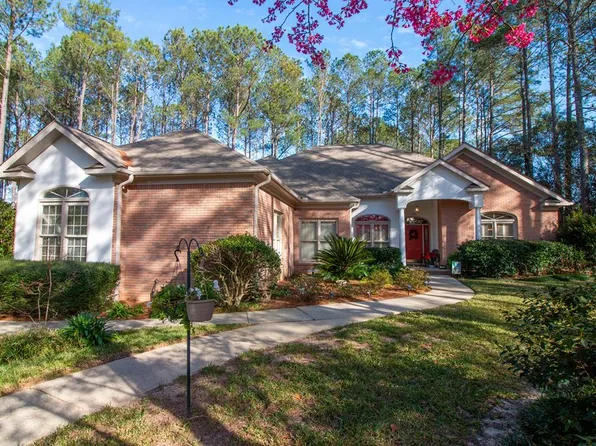 203 Wentworth Dr, Dothan, AL 36305