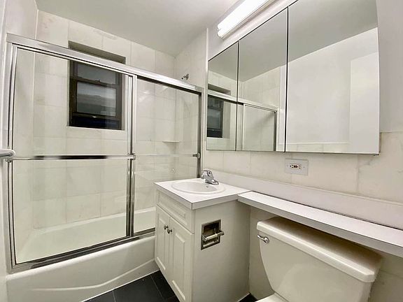 5th image of 235 E 46th St APT 1A