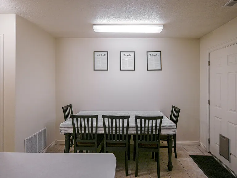 369 N Main St #4 — Photo 9