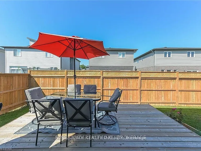 940 Reeves Ave — Photo 38