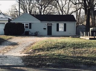 1311 Peoria St, Pekin, IL 61554