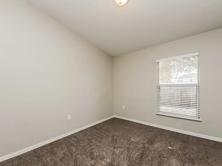 2923 Elbib Dr — Photo 11