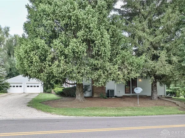 11921 Sigal Rd, Germantown, OH 45327