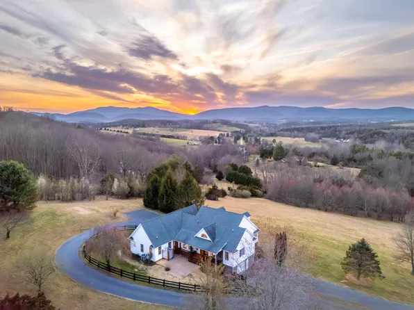 173 Eastwood Dr, Staunton, VA 24401