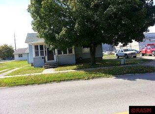 301 Elm Ave W, Waseca, MN 56093