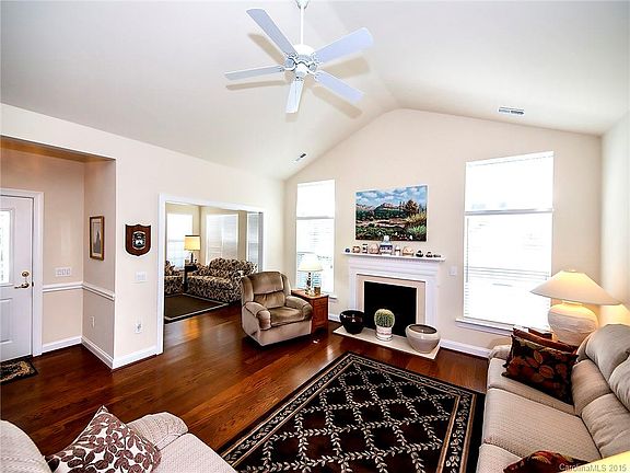 3rd image of 1958 McKirkland Ct Unit 27-A