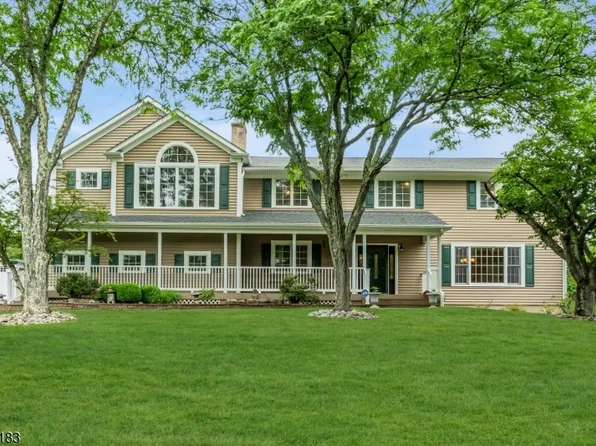 525 Glen Ridge Drive South, Bridgewater Twp., NJ 08807