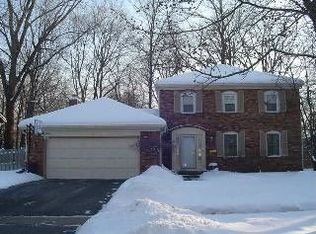 4722 Woodland Ln, Sylvania, OH