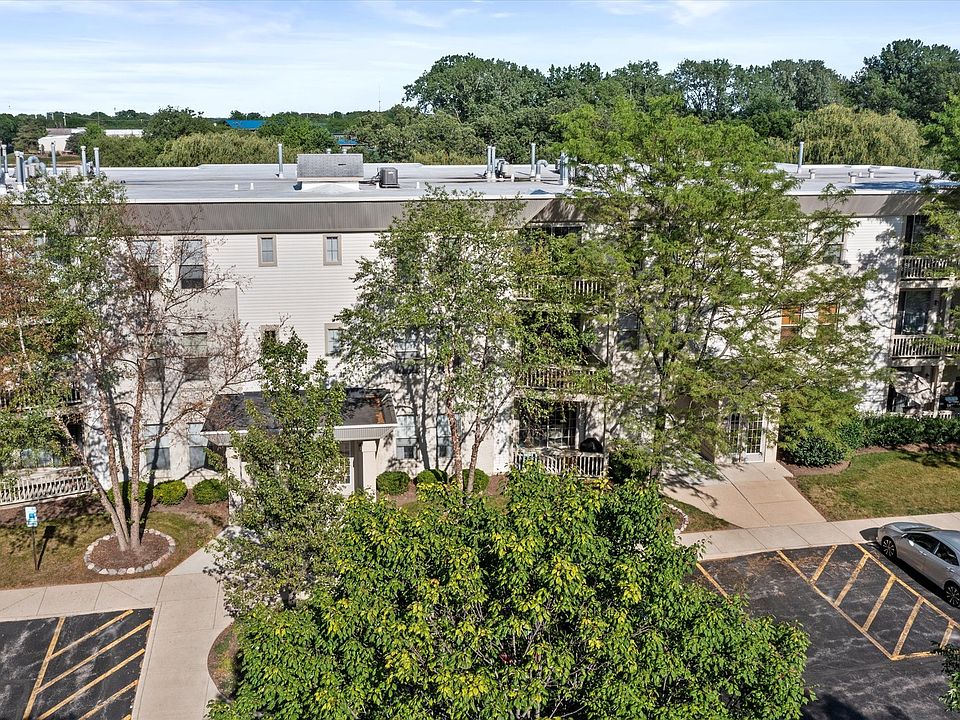 1st image of 34451 N Old Walnut Cir #2-208