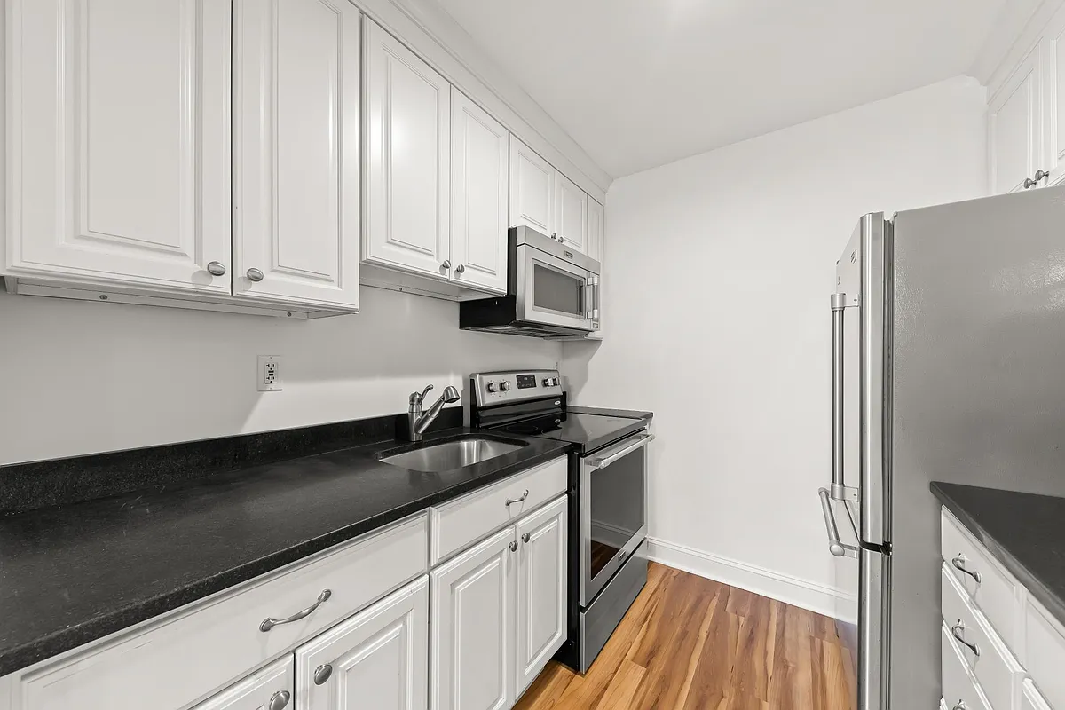 Building Photo - 324 Shore Dr #B-8