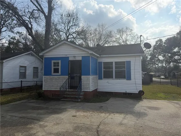 115 10th Ave, Chickasaw, AL 36611