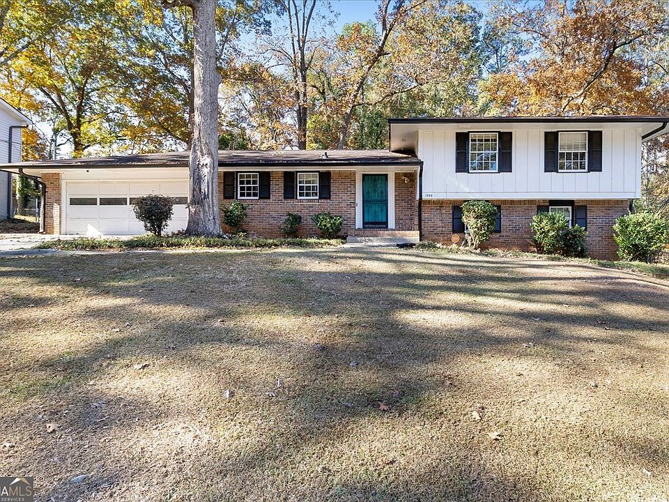 1st image of 1999 Lindsey Ln