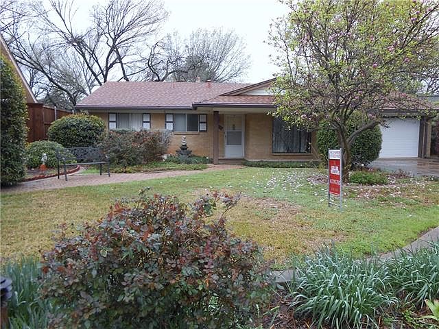 1st image of 524 Waggoner Dr