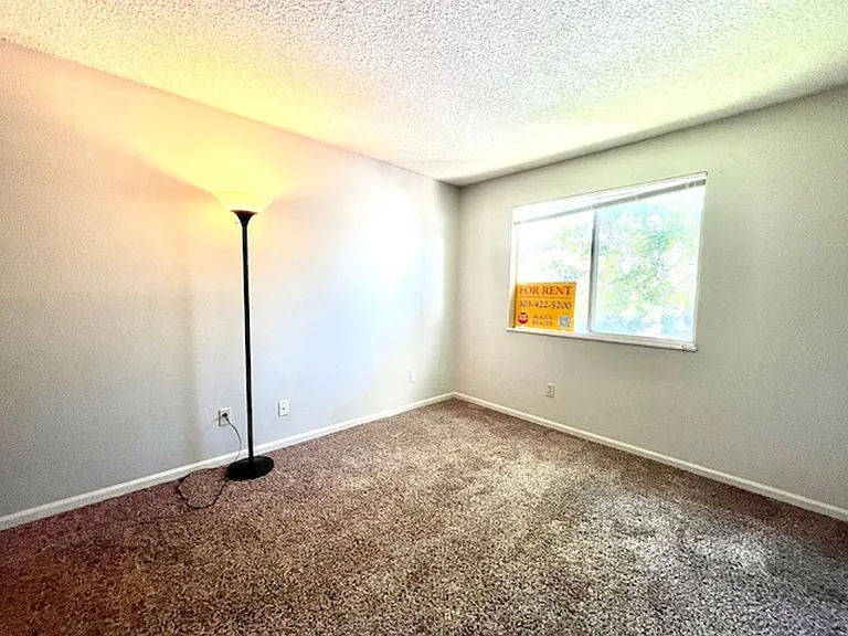 8555 Fairmount Dr #E203-E20 — Photo 12
