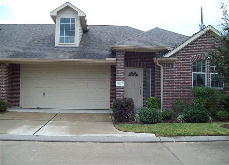 1st image of 1702 Village Townhome Dr