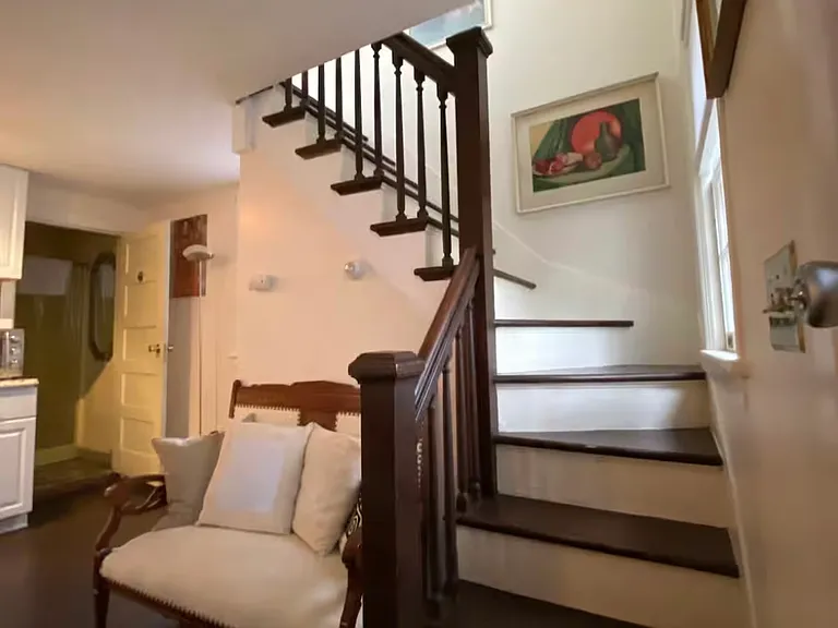 322 Albany Ave #1 — Photo 8