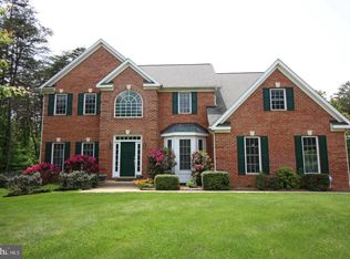 27 Blackberry Ln, Fredericksburg, VA 22406