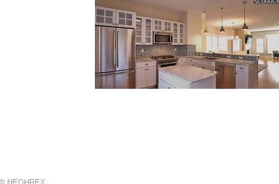 5th image of 152 Vine Street