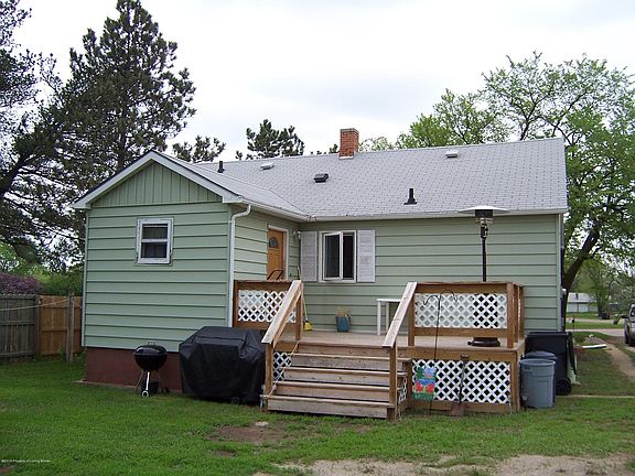 5th image of 319 5th Ave W