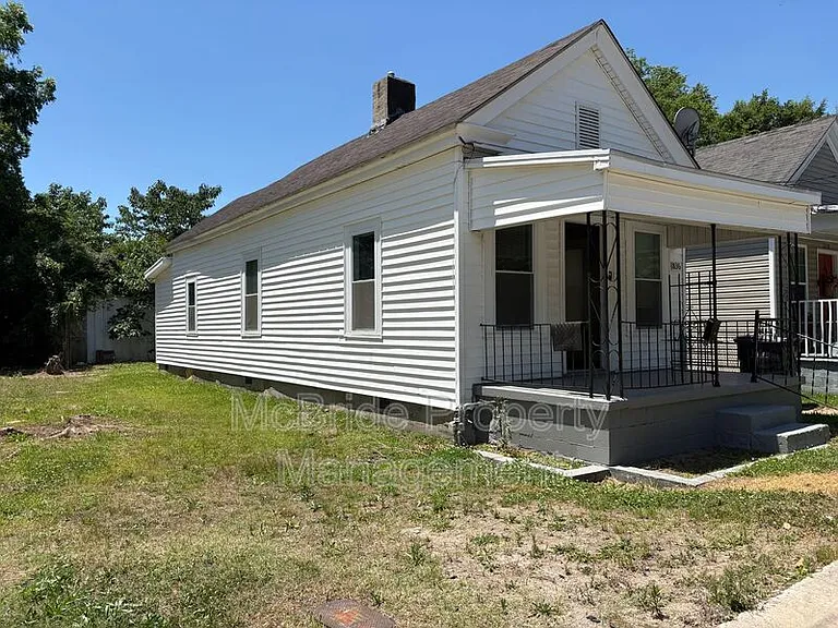 1836 Greene St — Photo 10