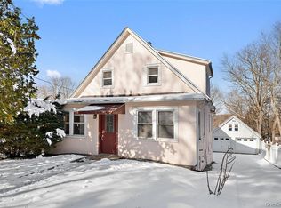34 Bedford Ave, Bedford Hills, NY 10507