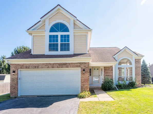 761 Village Rd, Crystal Lake, IL 60014