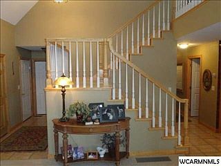5th image of 101 Lonetree Ave