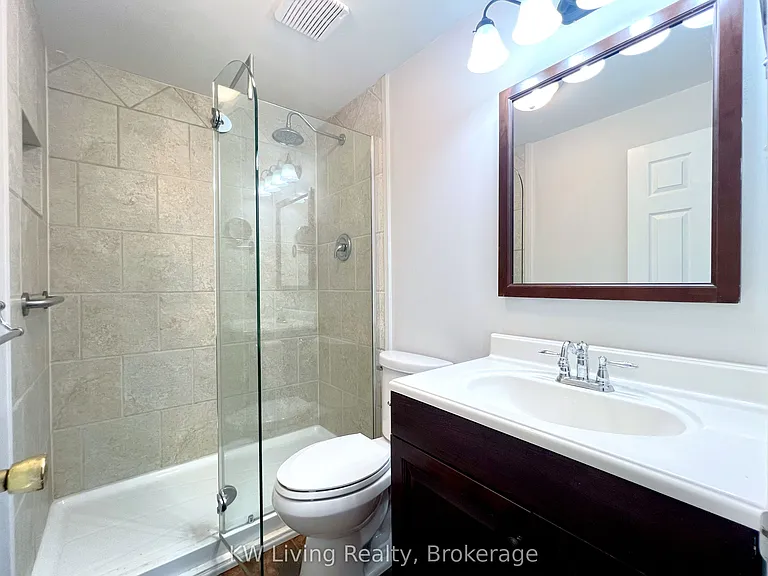 127 Lake Dr N — Photo 37