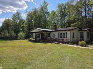 6745 Terry Ln, Hale, MI 48739