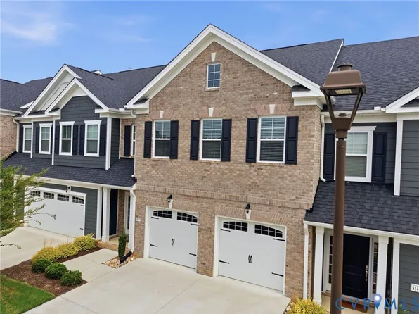 8147 Carriage Homes Dr, Henrico, VA 23294