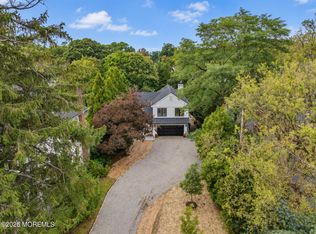 547 River Rd, Fair Haven, NJ 07704