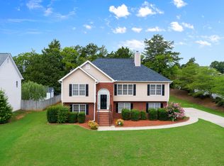 78 Planters Dr, Cartersville, GA
