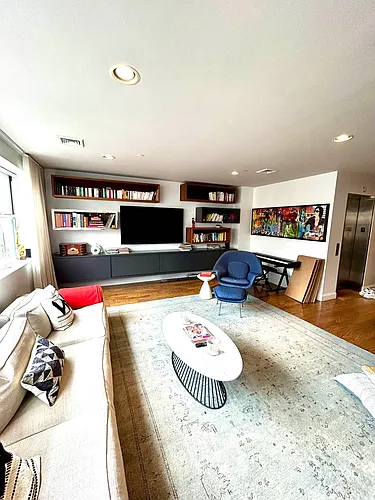 214 Bowery Photo 1