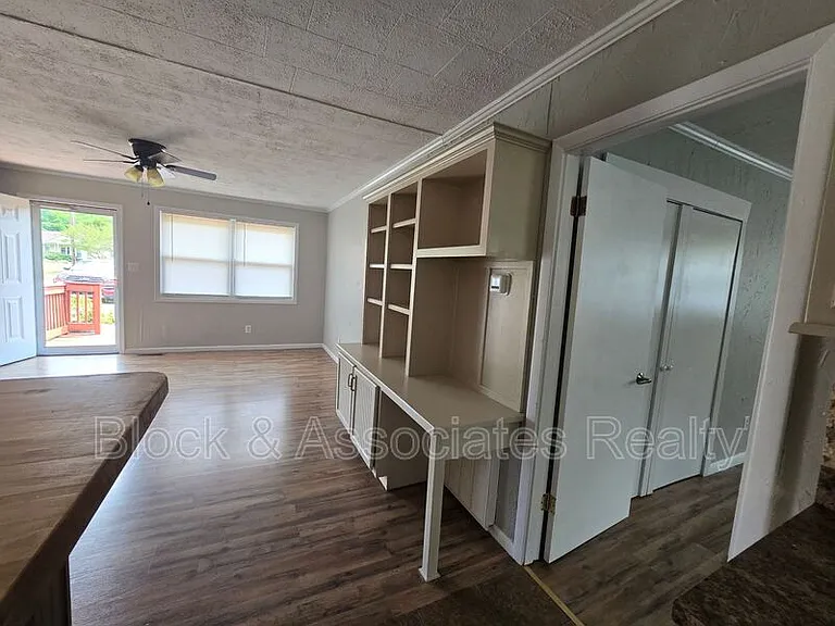 4665 Peace Rd — Photo 16