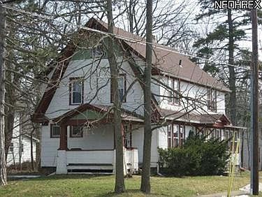 2nd image of 139 E Lorain St