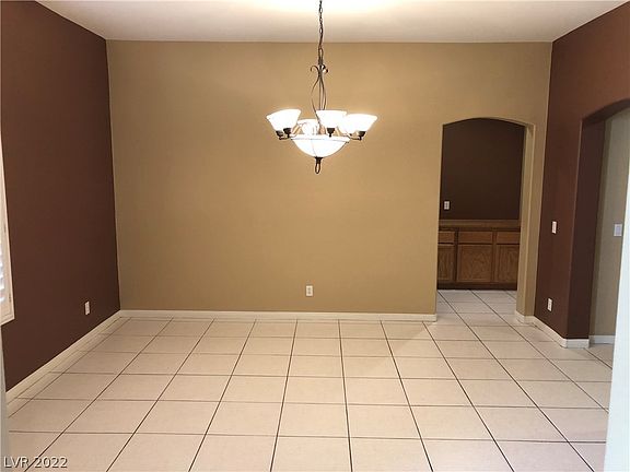 3rd image of 9409 Empire Rock St