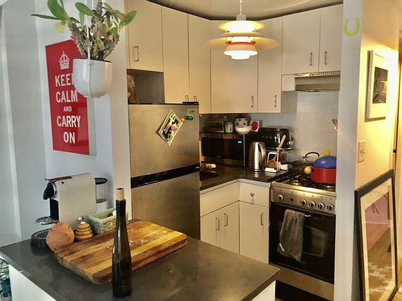 5th image of 226 W 15th St Penthouse 1